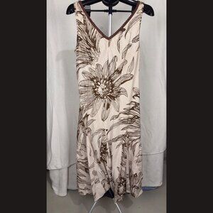 Paradise Women’s Brown V-Neck Dress Size XL Floral Print Casual Flowy‎ Style